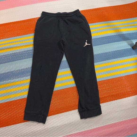 Jordan Black Joggers Sweatpants Kids Boys Size 12 - Picture 1 of 3